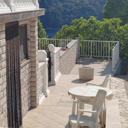 Apartment Giana *